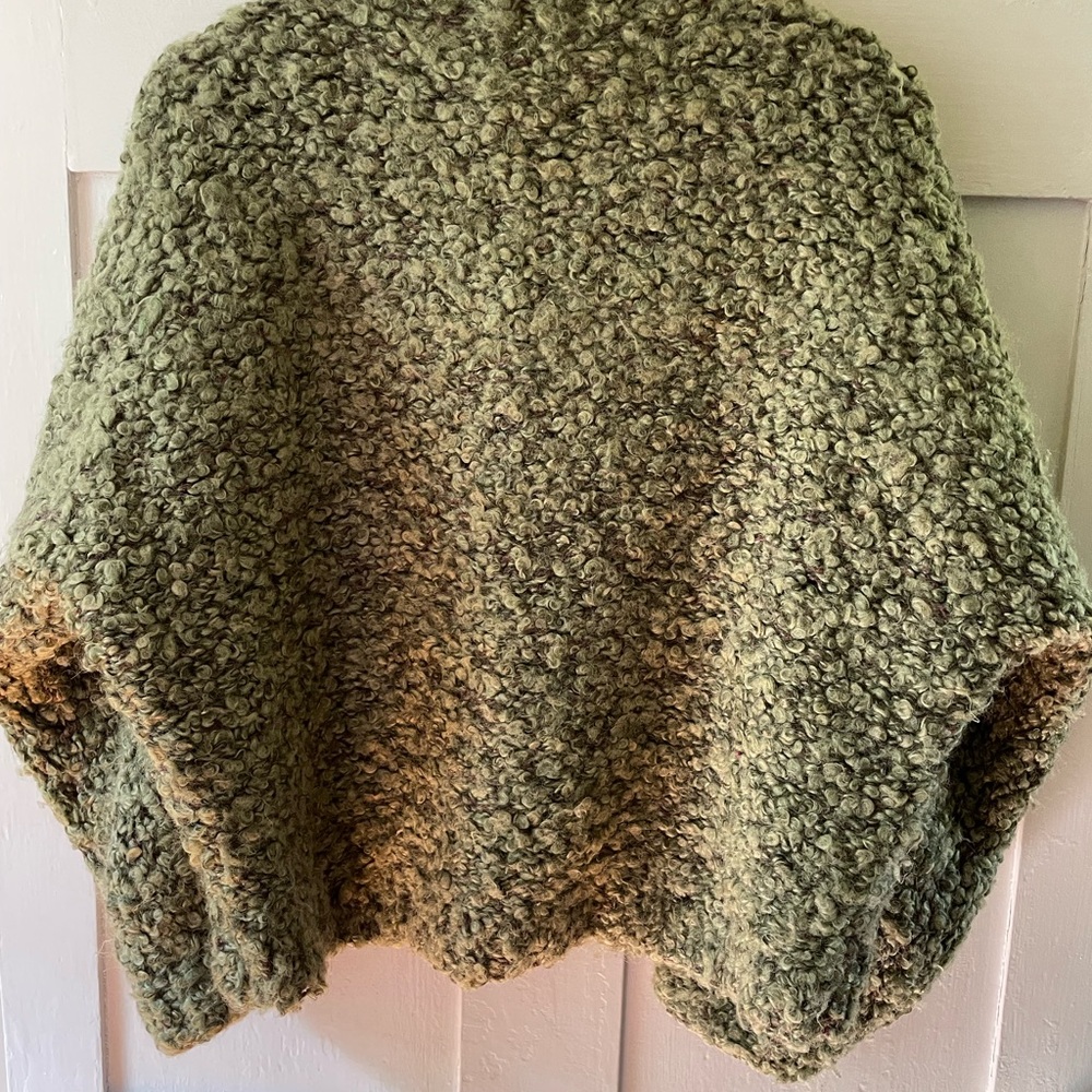 VTG Hand knit Italian oversized sweater medium - Picture 2 of 10